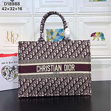 Dior AAA+ Handbags #373335 replica