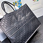 US$84.00 Dior AAA+ Handbags #373324