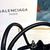 US$84.00 Balenciaga AAA+ Handbags #410721