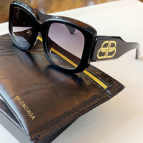 Balenciaga AAA+ Sunglasses #415926 replica
