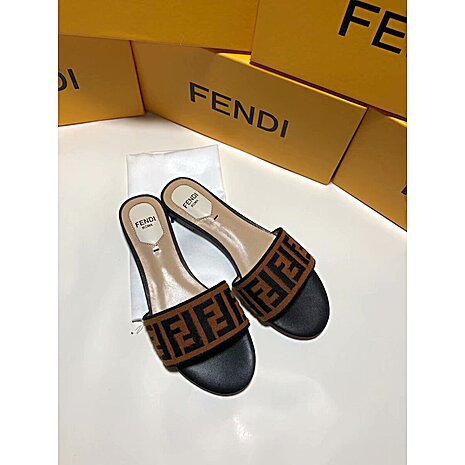 Fendi slippers for women #428396 replica