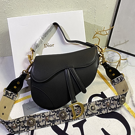 Dior AAA+ Handbags #429717 replica