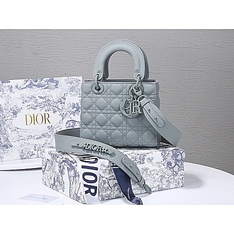 Dior AAA+ Handbags #437868 replica
