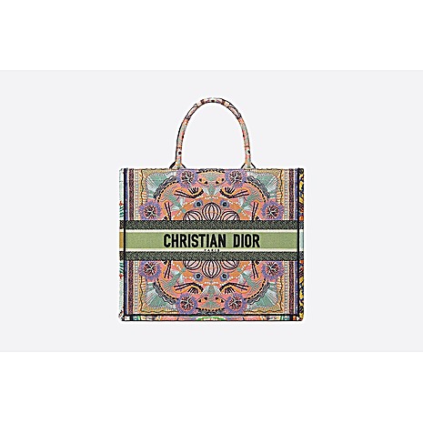 Dior AAA+ Handbags #440060 replica