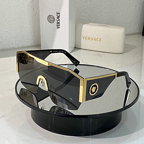 versace AAA+ Sunglasses #448709 replica