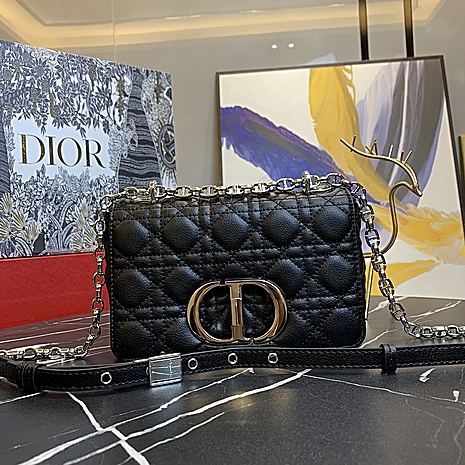 Dior AAA+ Handbags #453604 replica
