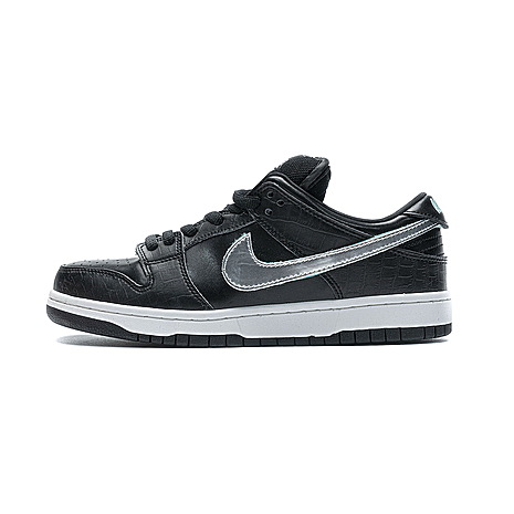 Nike SB Dunk Low Shoes for men #467511 replica