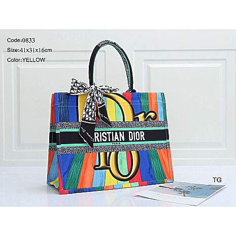 Dior Handbags #468976 replica