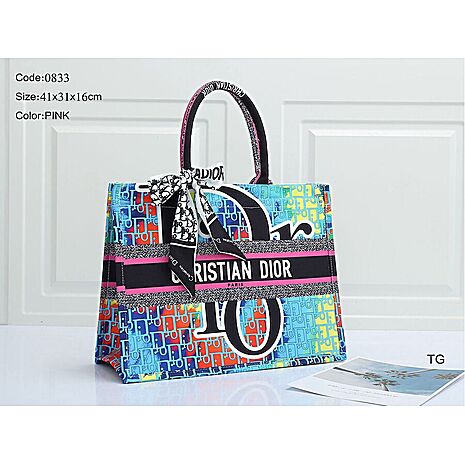 Dior Handbags #468977 replica