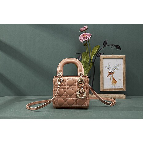 Dior AAA+ Handbags #475184 replica