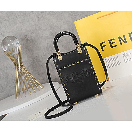 Fendi AAA+ Handbags #482471 replica