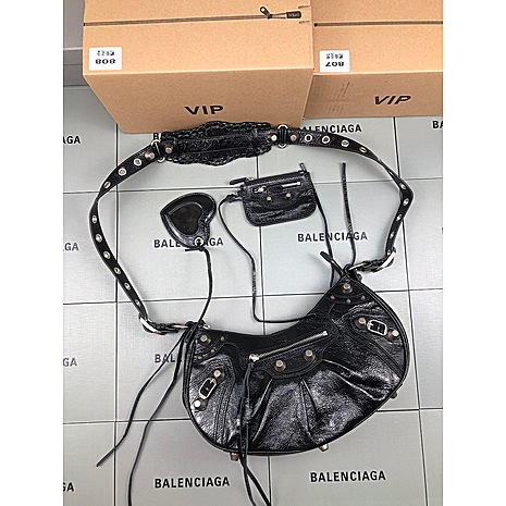 Balenciaga AAA+ Handbags #483186 replica