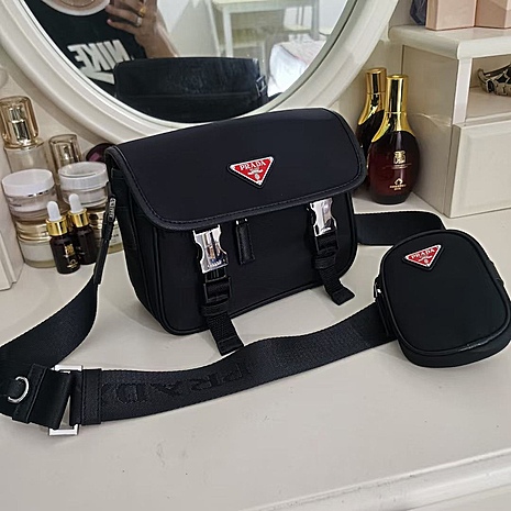 Prada AAA+ Handbags #492188 replica