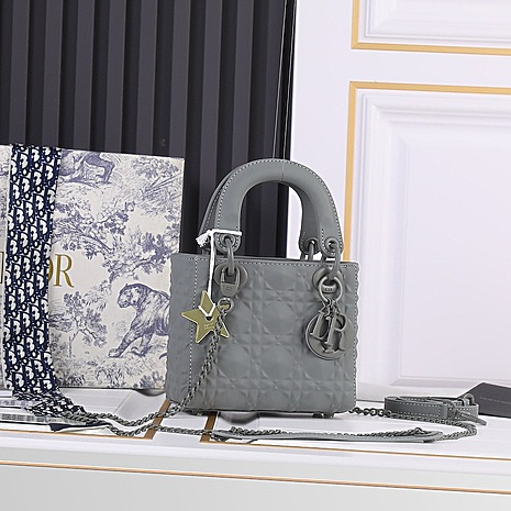 Dior AAA+ Handbags #509070 replica