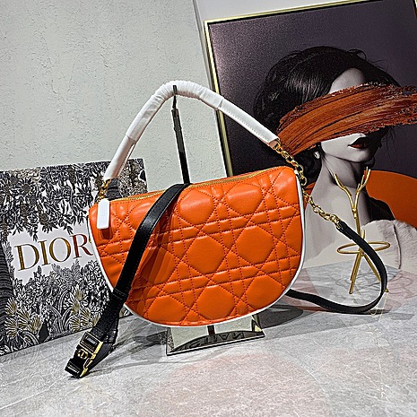 Dior AAA+ Handbags #522647 replica