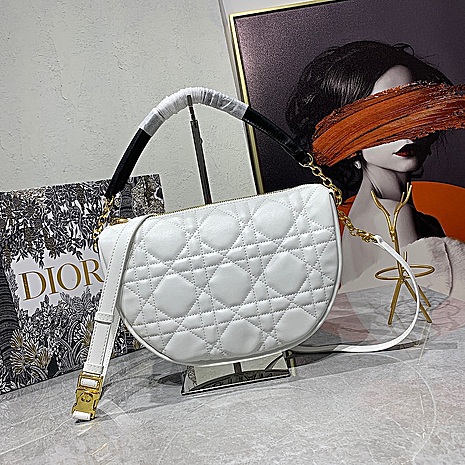 Dior AAA+ Handbags #522648 replica