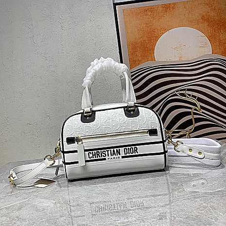 Dior AAA+ Handbags #522651 replica