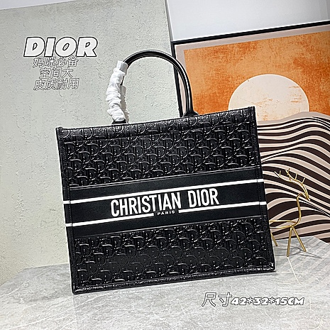 Dior AAA+ Handbags #522658 replica