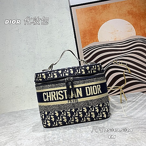 Dior AAA+ Handbags #522667 replica