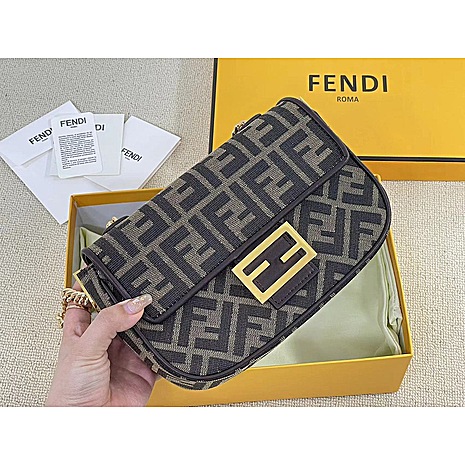 Fendi AAA+ Handbags #523876 replica