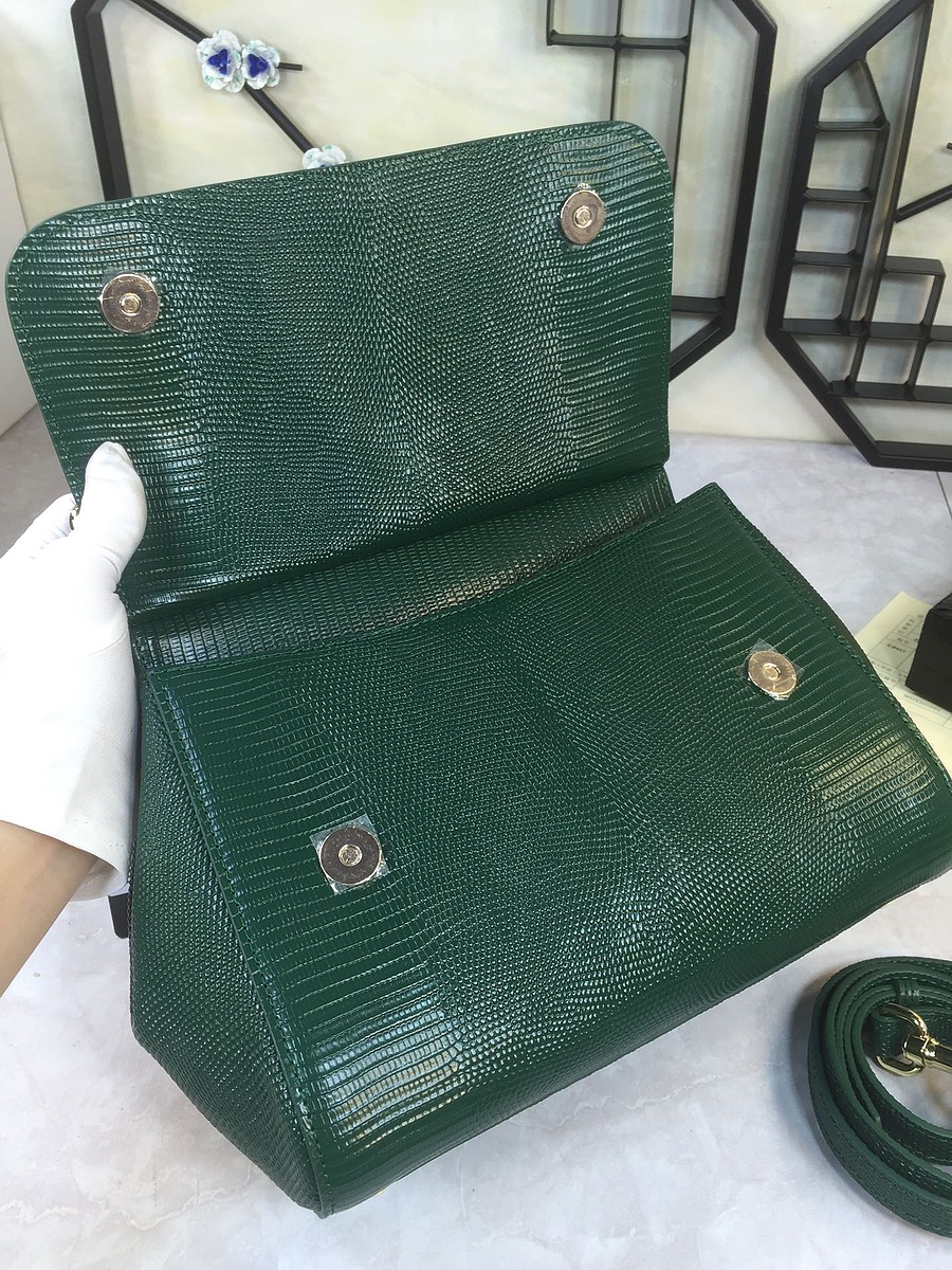 D&G AAA+ Handbags #523017 replica