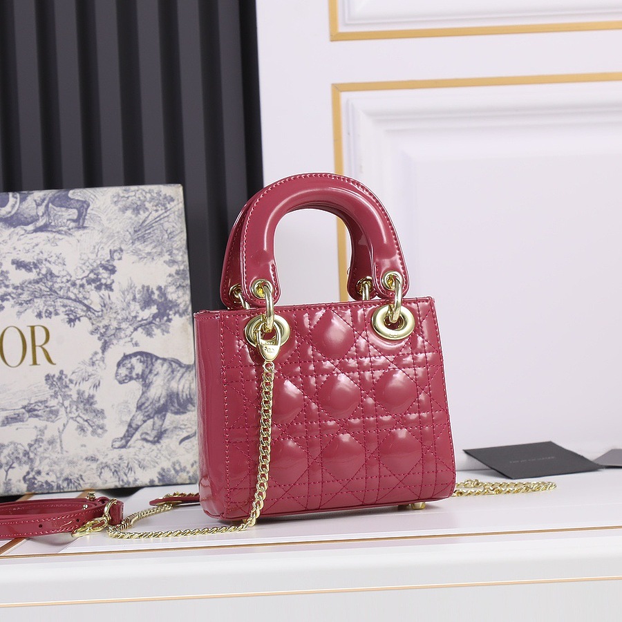 Dior AAA+ Handbags #523354 replica