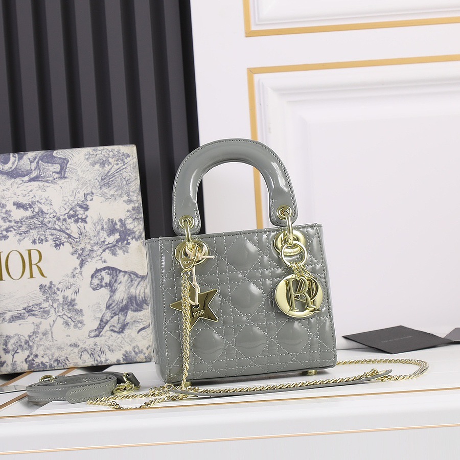Dior AAA+ Handbags #523355 replica