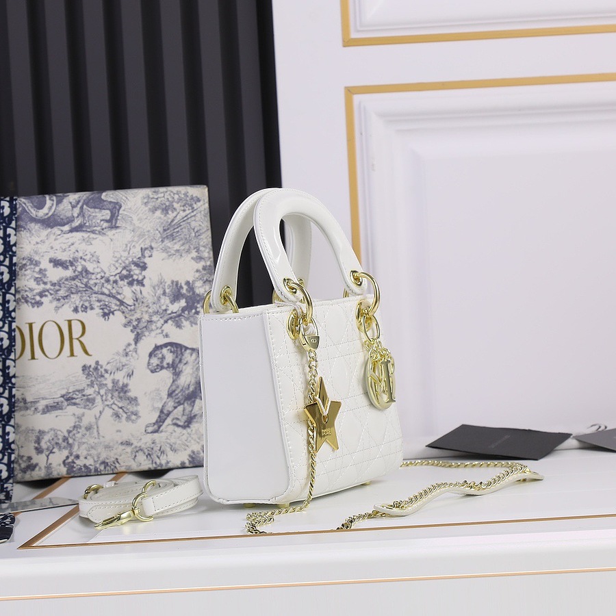 Dior AAA+ Handbags #523357 replica
