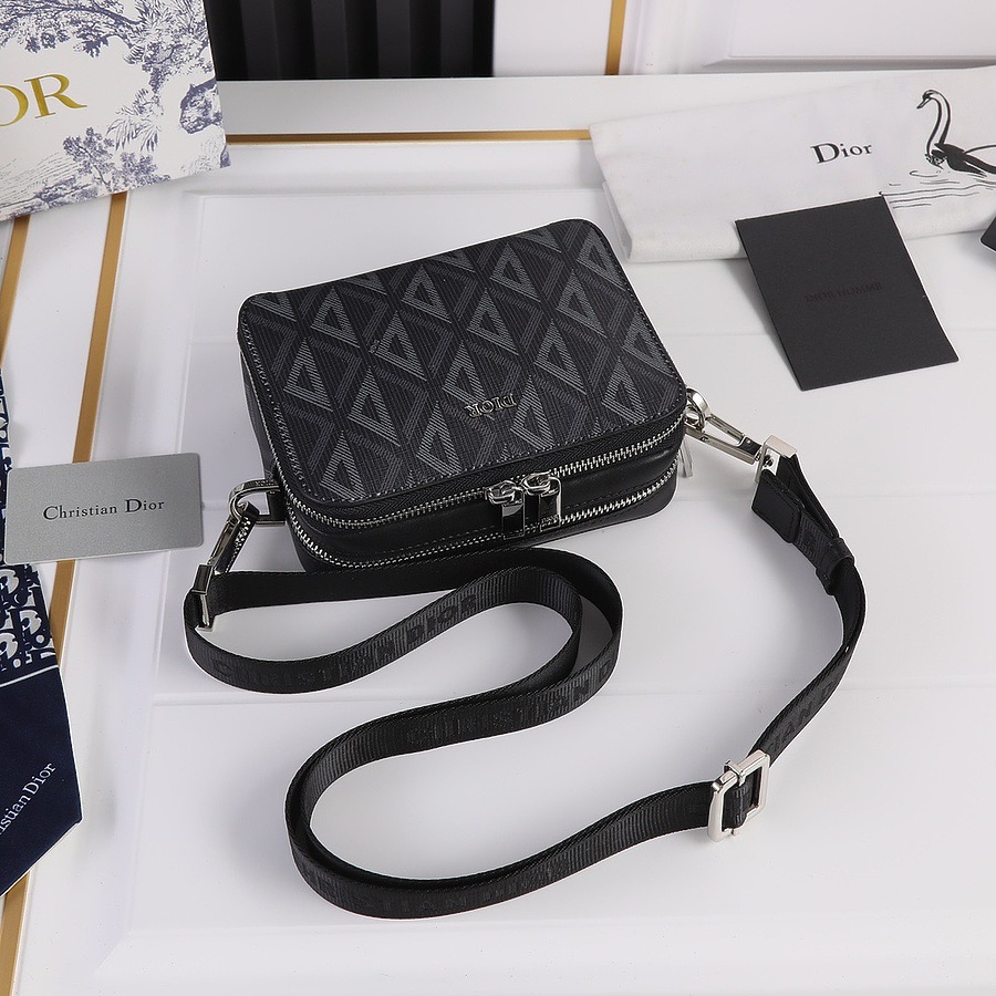 Dior AAA+ Handbags #523358 replica
