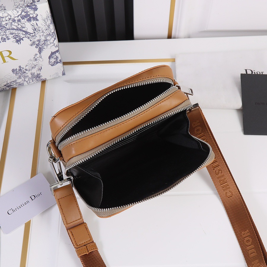 Dior AAA+ Handbags #523359 replica