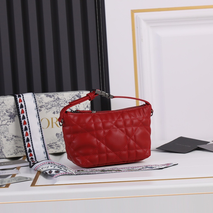Dior AAA+ Handbags #523361 replica