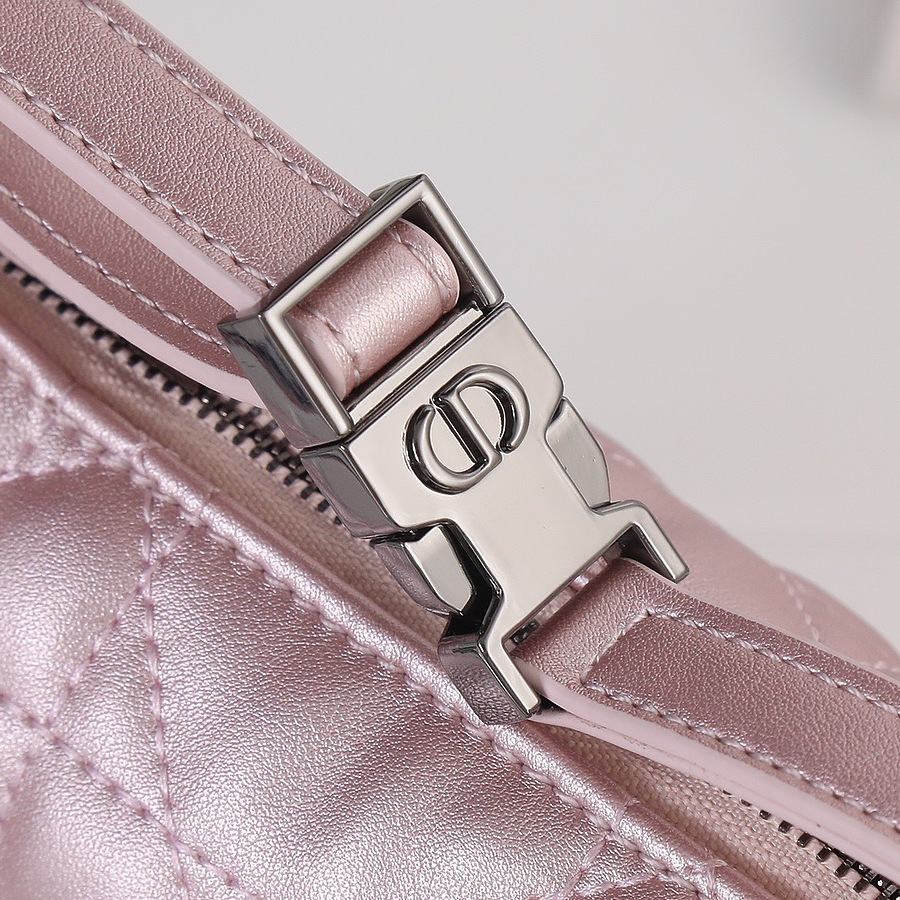 Dior AAA+ Handbags #523364 replica