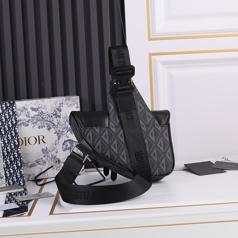 Dior AAA+ Handbags #523556 replica
