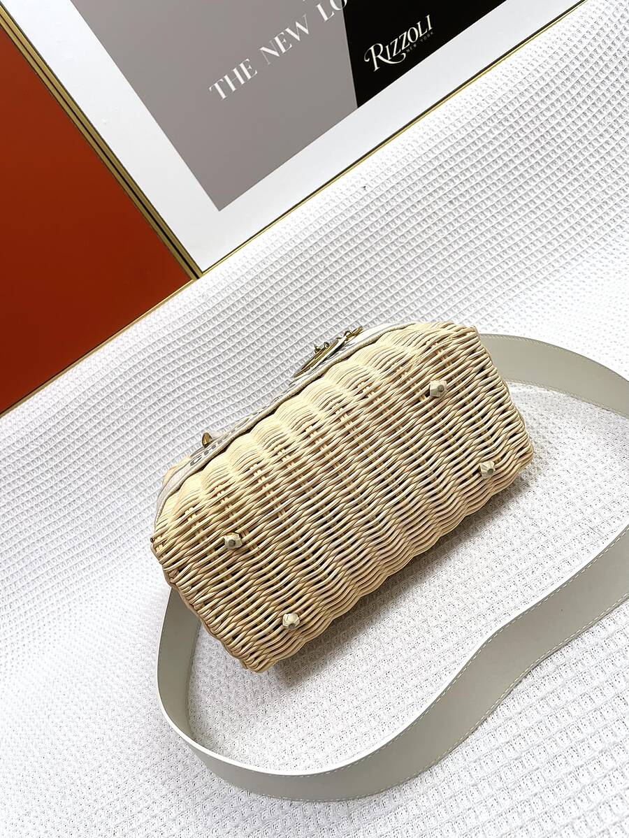 Dior AAA+ Handbags #523714 replica