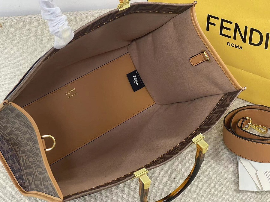 Fendi AAA+ Handbags #523872 replica