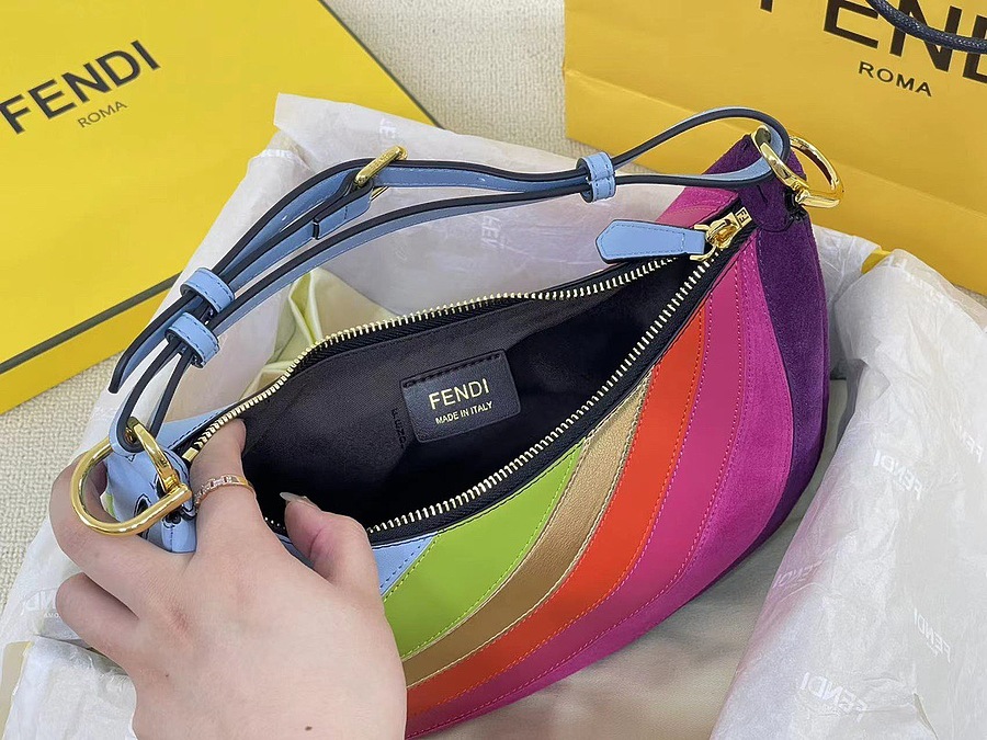 Fendi AAA+ Handbags #523875 replica