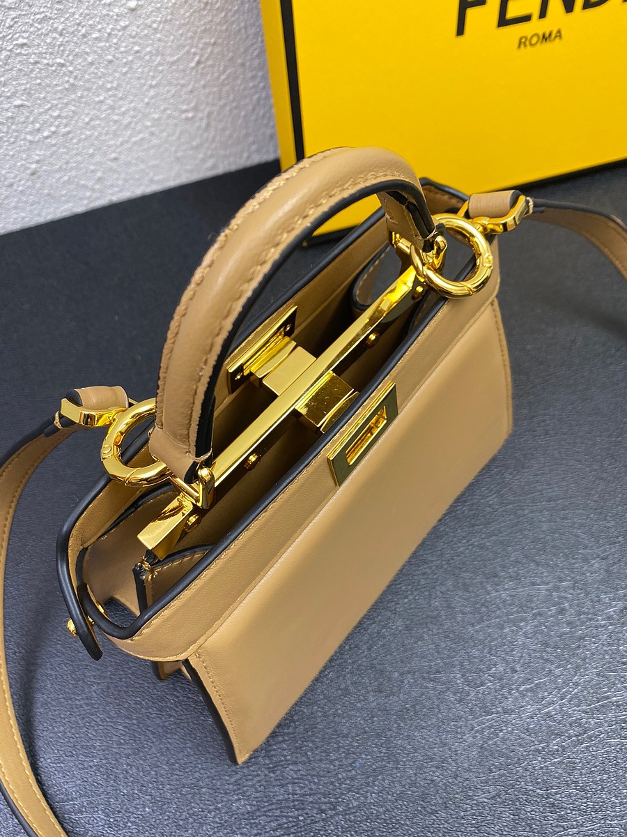 Fendi AAA+ Handbags #523897 replica