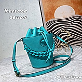 US$149.00 versace AAA+ Handbags #522622