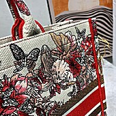 US$145.00 Dior AAA+ Handbags #522636