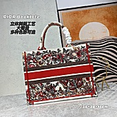 US$137.00 Dior AAA+ Handbags #522643