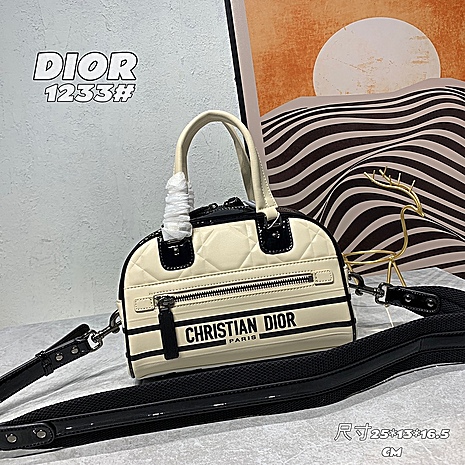 Dior AAA+ Handbags #526995 replica