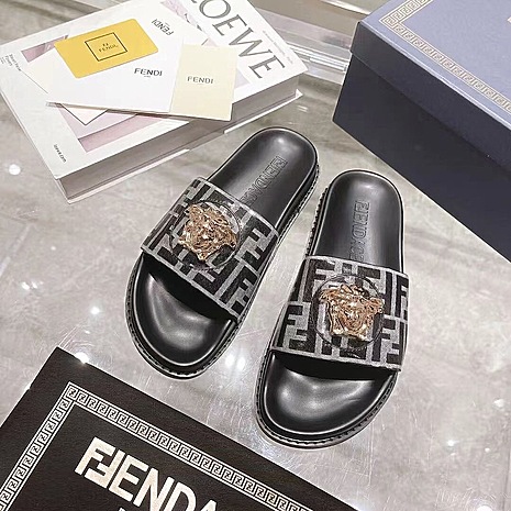 Versace shoes for versace Slippers for men #528553 replica