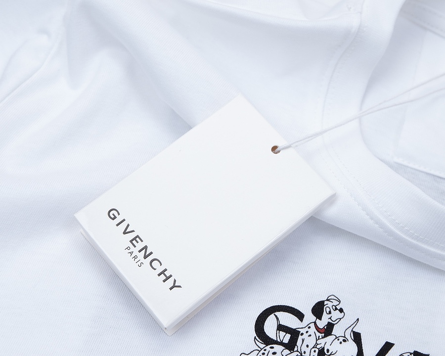Givenchy T-shirts for MEN #530359 replica