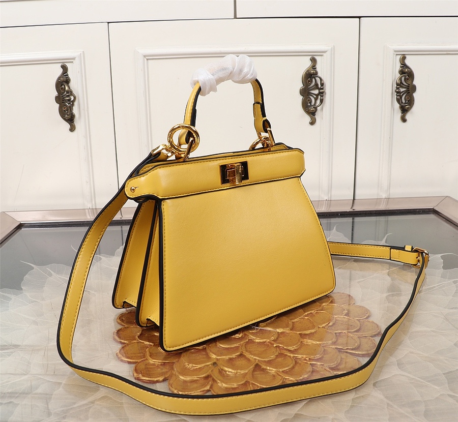 Fendi AAA+ Handbags #530439 replica
