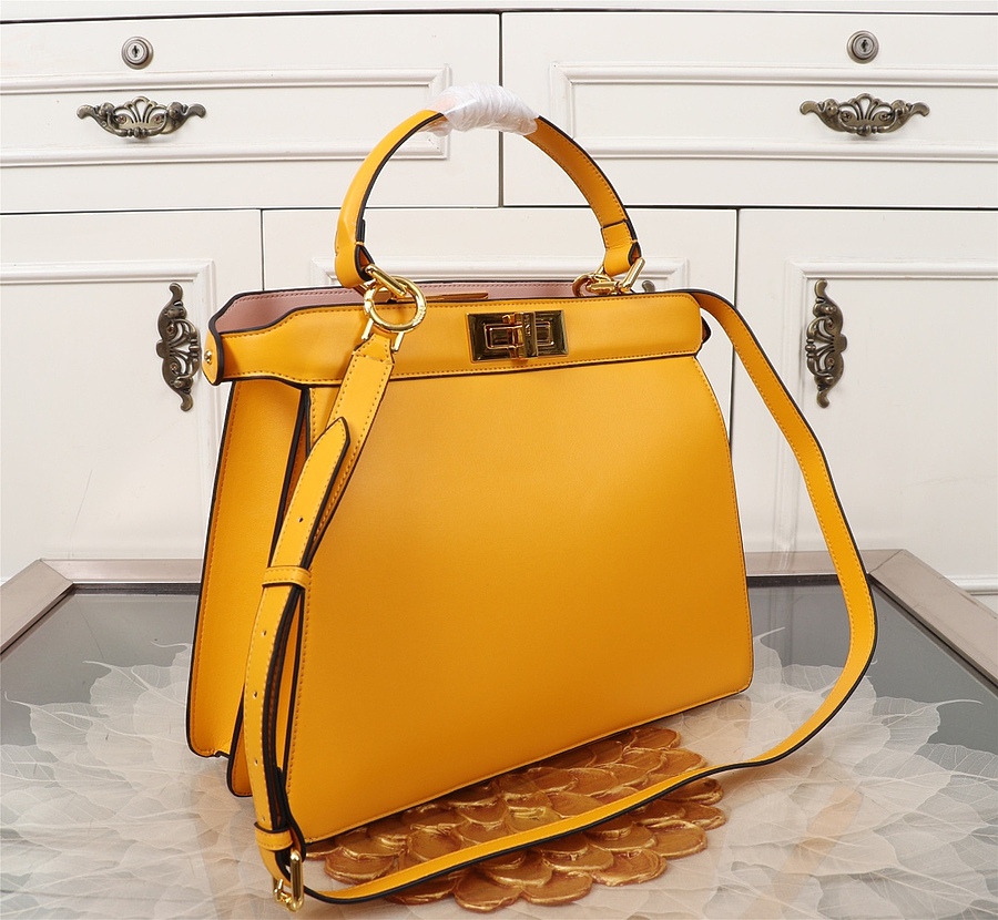 Fendi AAA+ Handbags #530444 replica