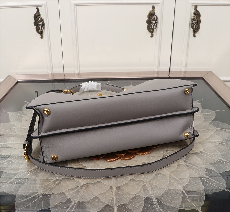 Fendi AAA+ Handbags #530445 replica