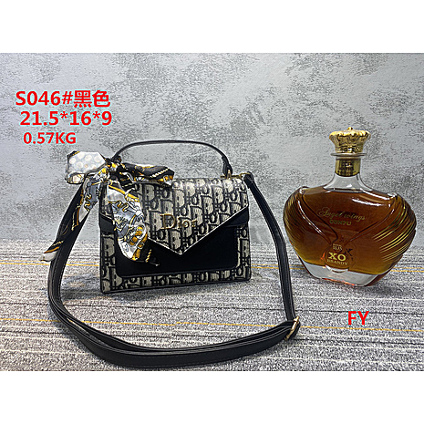 Dior Handbags #533065 replica