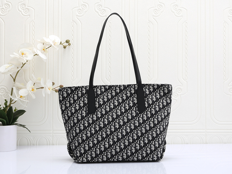 Dior Handbags #539163 replica