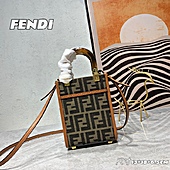 US$118.00 Fendi AAA+ Handbags #541417