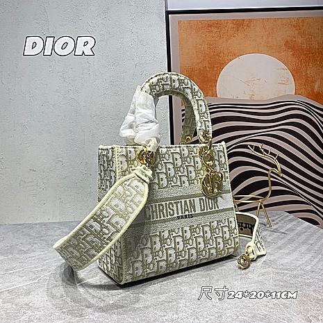 Dior AAA+ Handbags #545184 replica